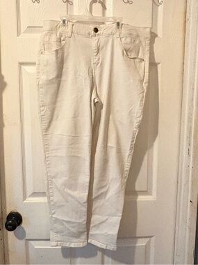 Draper James RSVP  White Straight-Leg Jeans sz 16 🤍